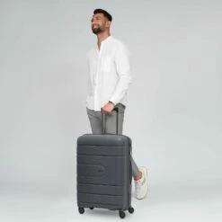 Essentials 11 MEDIUM 4 Rollen Trolley 66 Cm -We Love Bags Verkaufs-Shop f00c742802dc3adc92acfe2287b2ddea 1